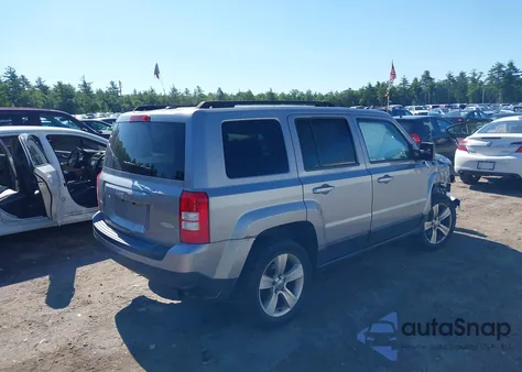 2016 Jeep Patriot Latitude из США, поврежденный, VIN 1C4NJRFB5GD619311